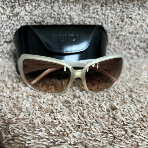 Fendi Women\'s Beige Sunglasses  FS 342 264 58 16 125 main image 7